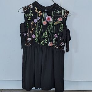 Zaful Mesh Embroidered Sleeveless Top Size XL Floral and Black